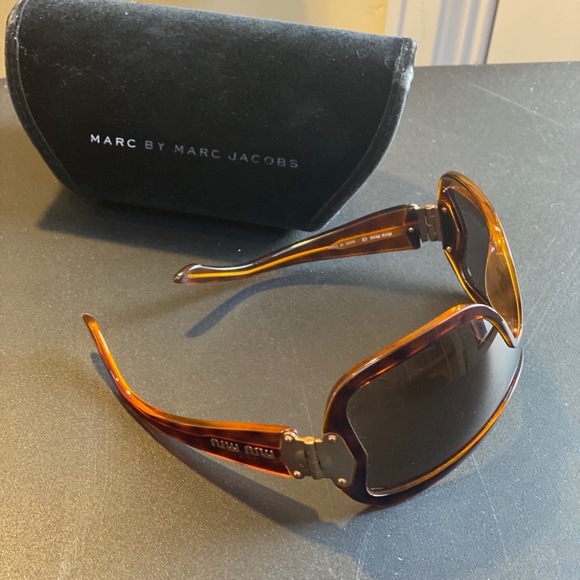 Miu Miu Sunglasses - Picture 2 of 6